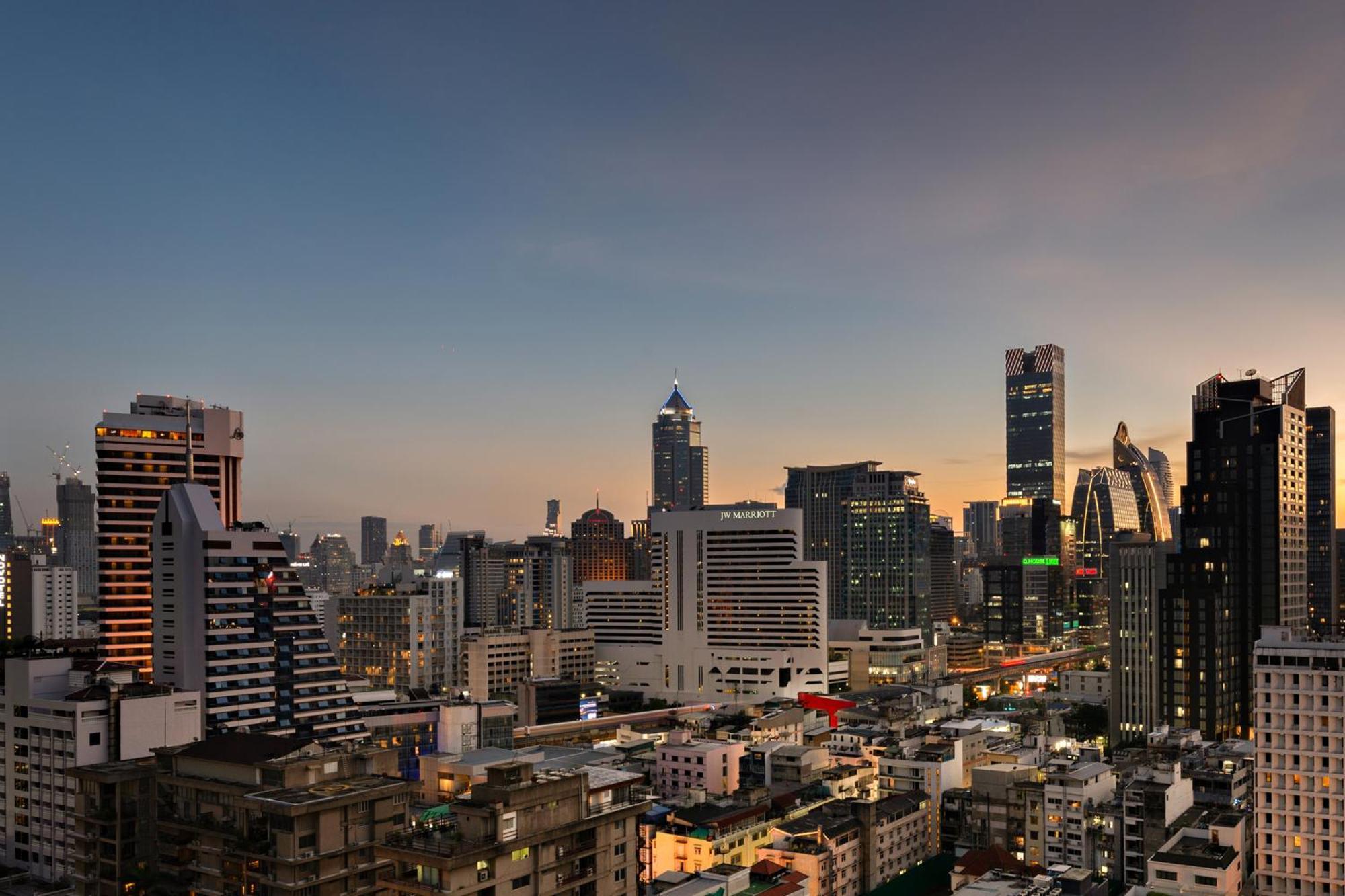 The Echelon Sukhumvit 11 By Lefoyer Apartment Bangkok Bagian luar foto