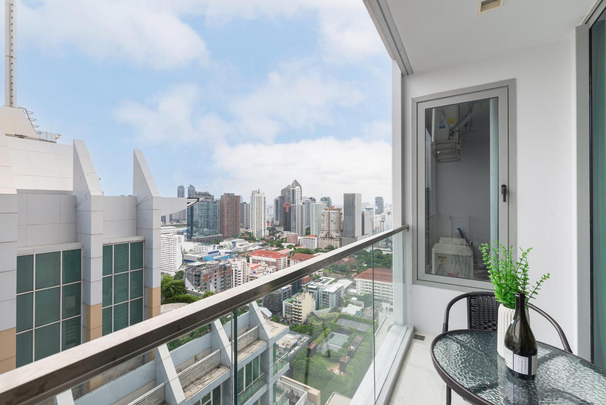 The Echelon Sukhumvit 11 By Lefoyer Apartment Bangkok Bagian luar foto