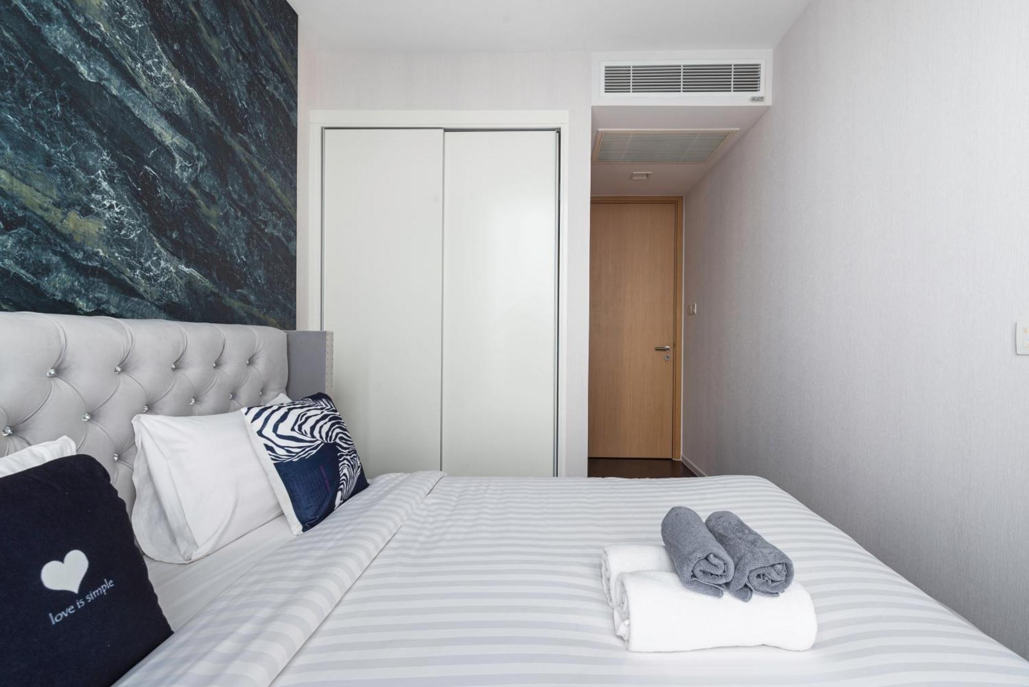 The Echelon Sukhumvit 11 By Lefoyer Apartment Bangkok Bagian luar foto