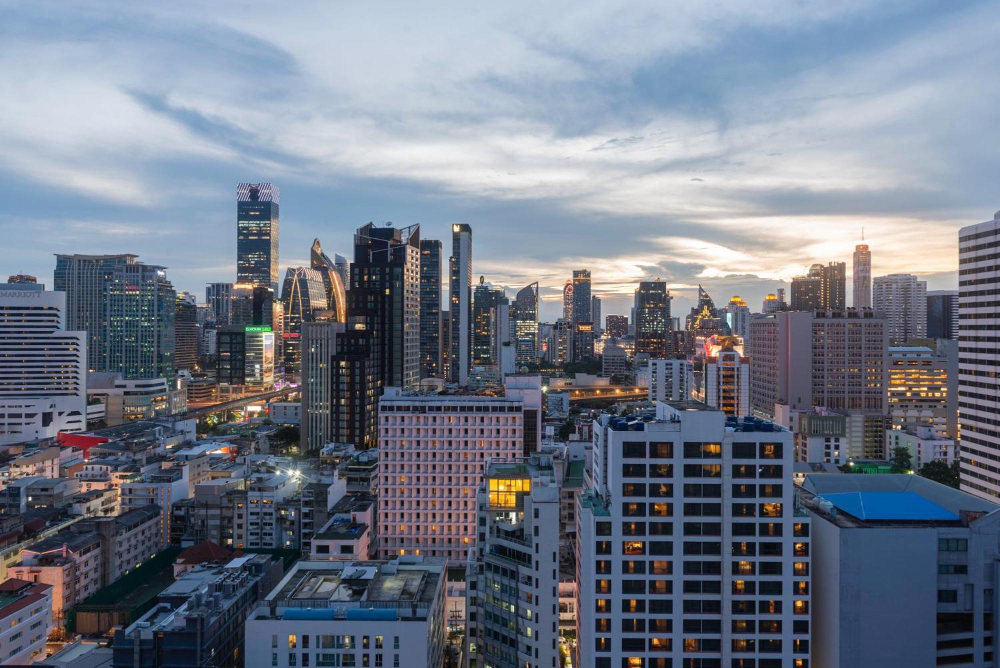 The Echelon Sukhumvit 11 By Lefoyer Apartment Bangkok Bagian luar foto
